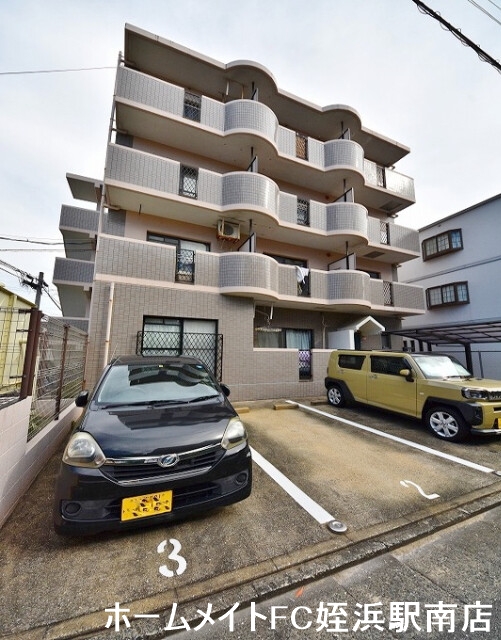 建物外観　★閑静な住宅街です♪★