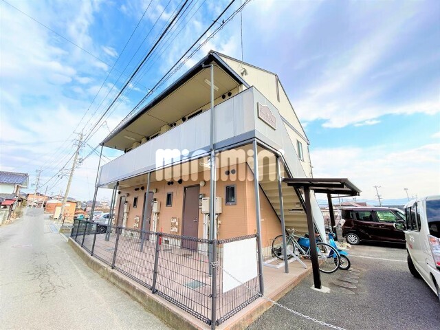 建物外観　北側からの外観写真