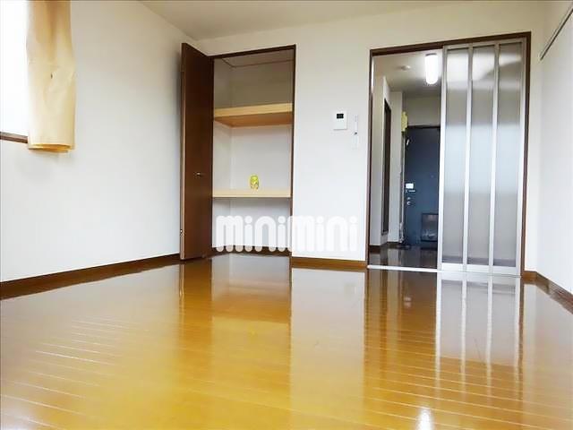 居室・リビング　フローリングのお部屋