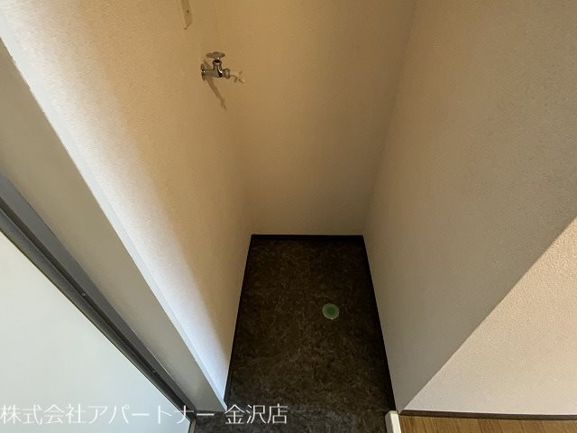 その他設備　洗濯機置き場