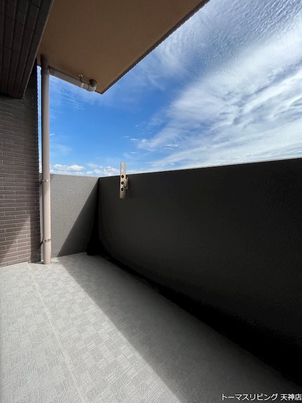 バルコニー　※別号室の参考写真です。