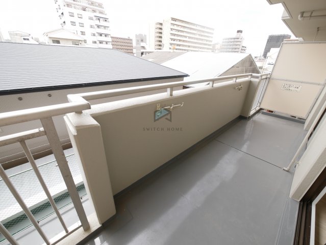 バルコニー　広々としたバルコニーです