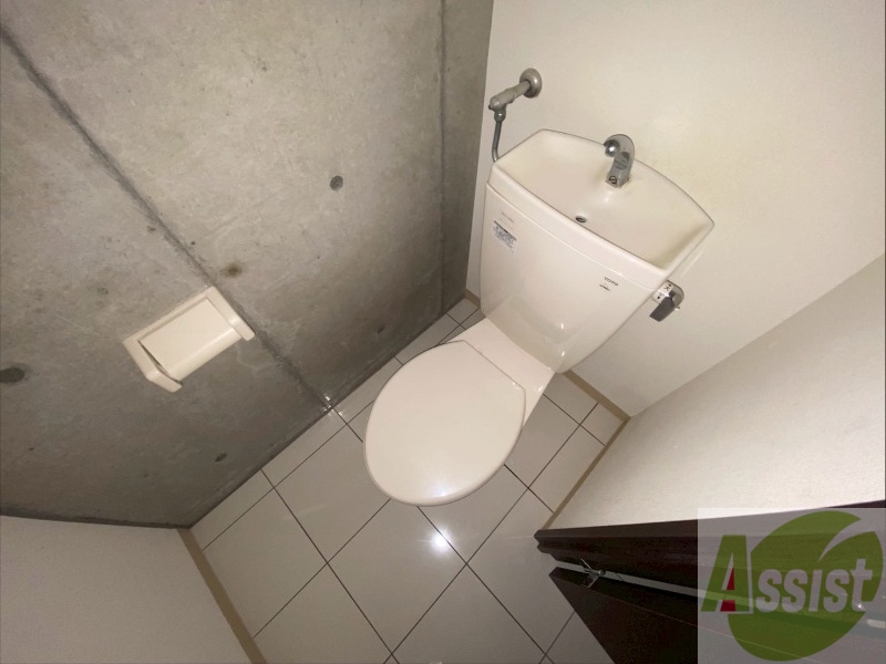 トイレ　こちらはトイレです。清潔感があり、安心して使用できます。