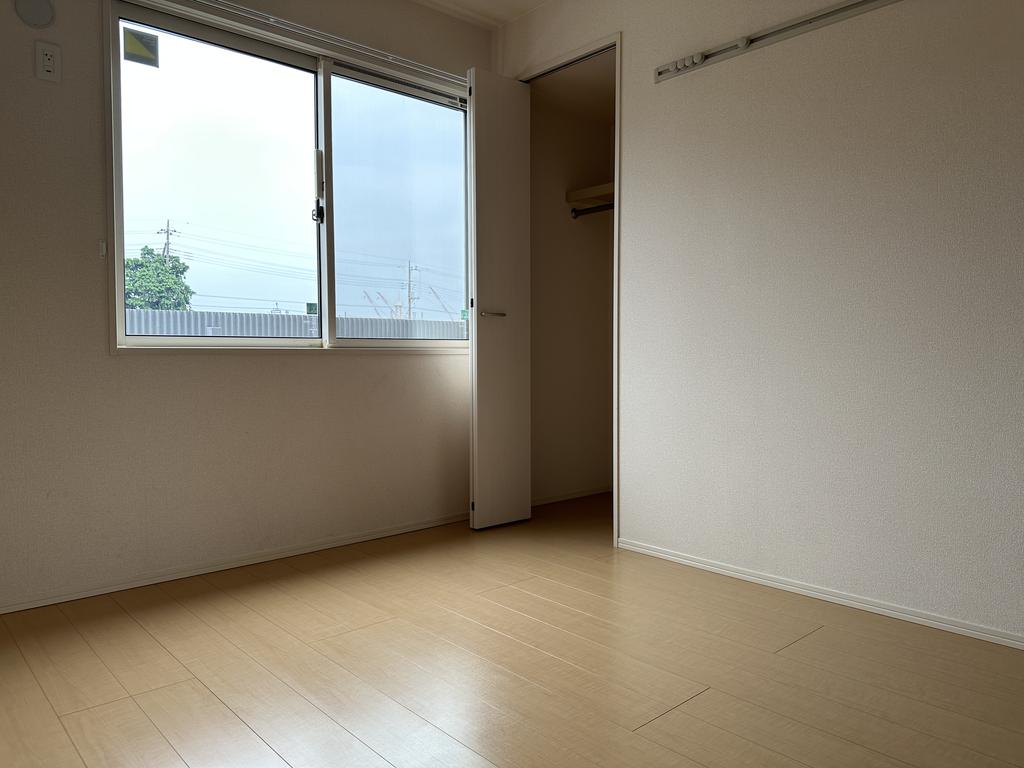 収納　※写真は101号室のものです