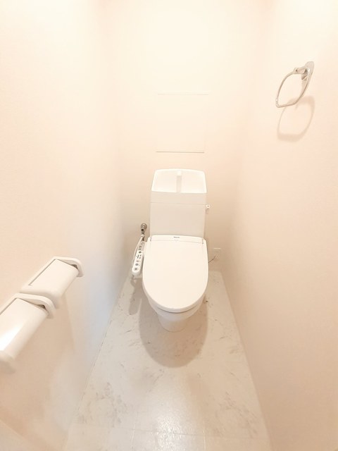 サニー凛のトイレ写真