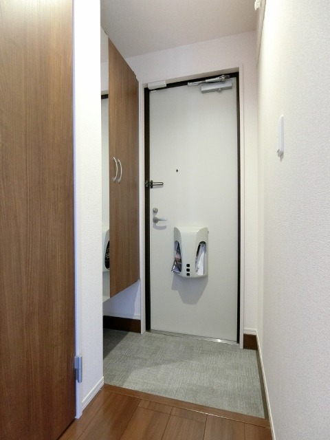 玄関　図面と現状に相違がある場合には現状を優先