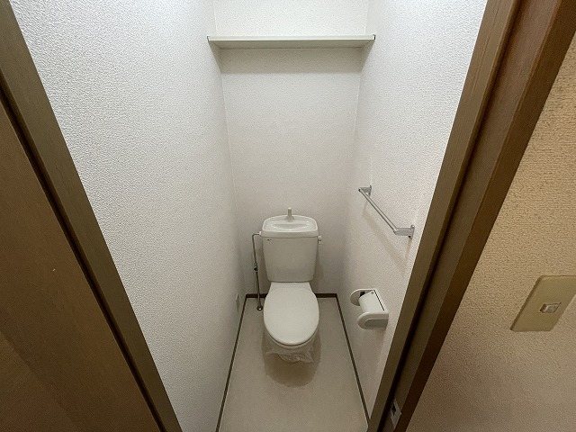 トイレ　同物件別部屋