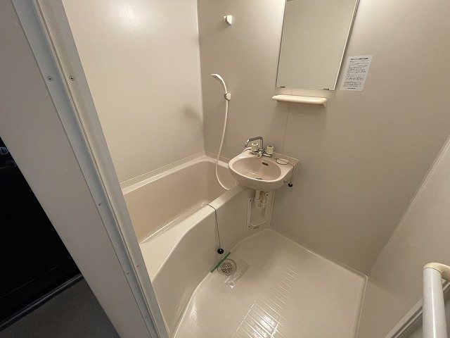 バス・シャワールーム　同物件別部屋