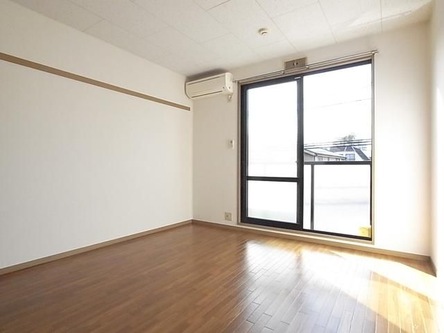 居室・リビング　※別部屋参考写真
