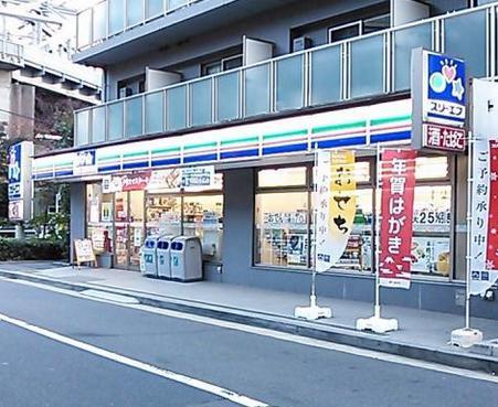 コンビニ　スリーエフ港区港南３丁目店（コンビニ）まで534m