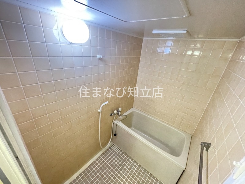 バス・シャワールーム　同型別部屋写真