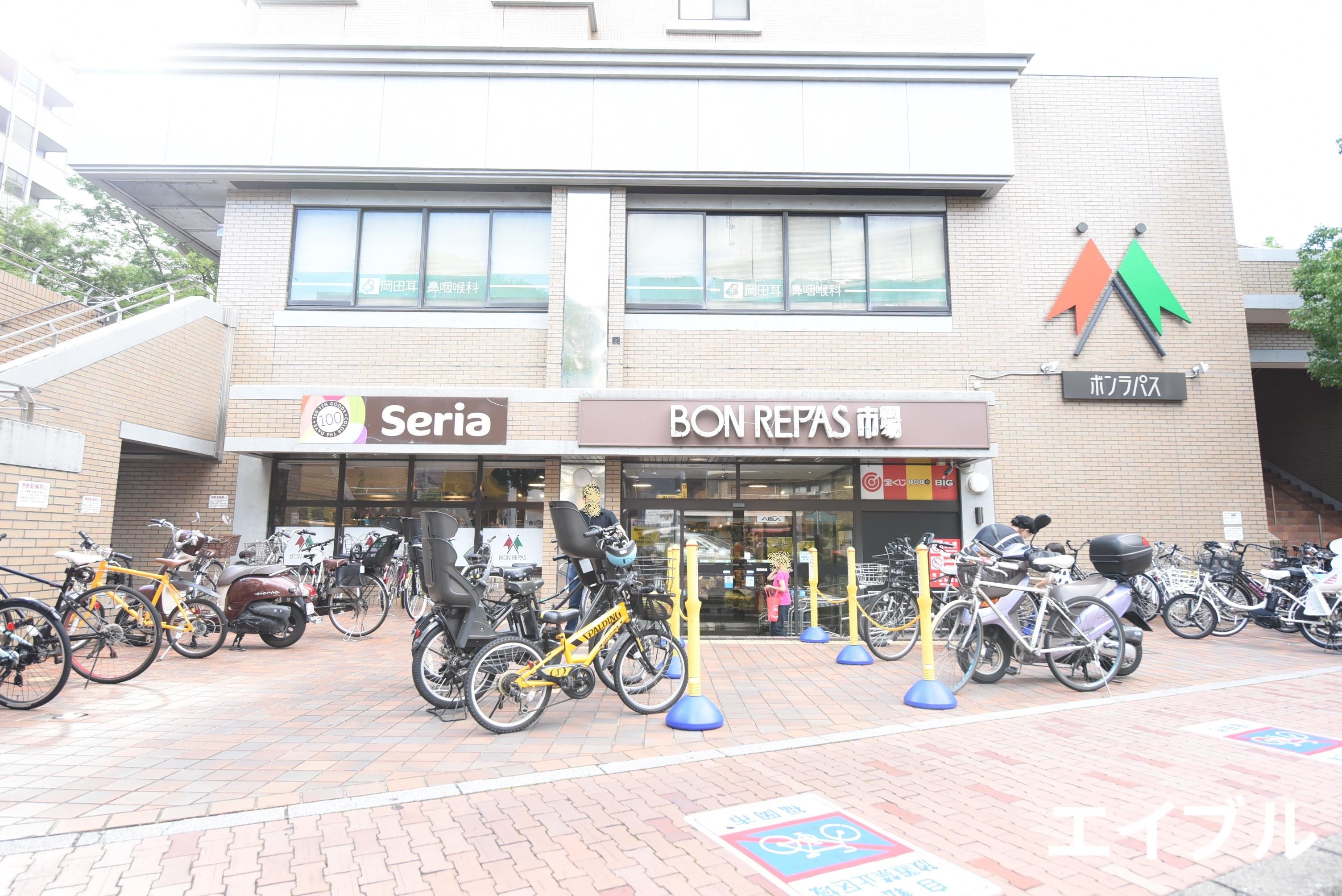 ショッピングセンター　高宮西鉄名店街（ショッピングセンター）まで524m