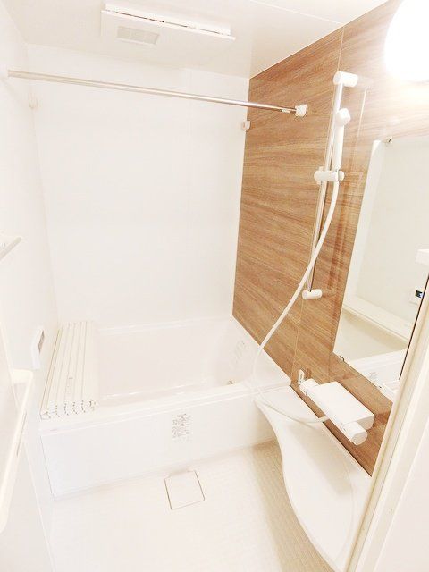 バス・シャワールーム　☆ゆったりできそうなお風呂☆
