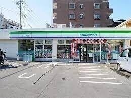 コンビニ　ファミリーマートさいたま本町西店（コンビニ）まで309m