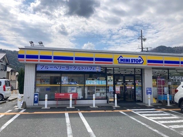 コンビニ　ミニストップ 大飯運動公園前店（コンビニ）まで1300m
