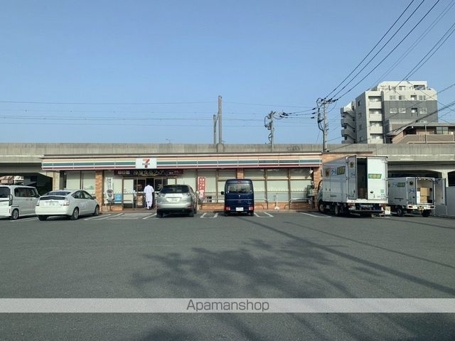 コンビニ　セブンイレブン（コンビニ）まで222m