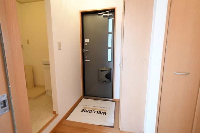 玄関　落ち着いた玄関です