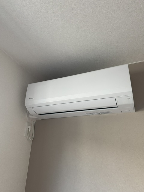 その他設備　エアコン付きで暑い日も寒い日も一年中ずっと快適に過ごせます。