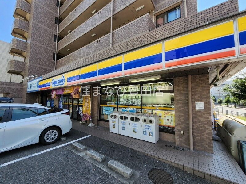 コンビニ　ミニストップJR刈谷駅前店（コンビニ）まで880m