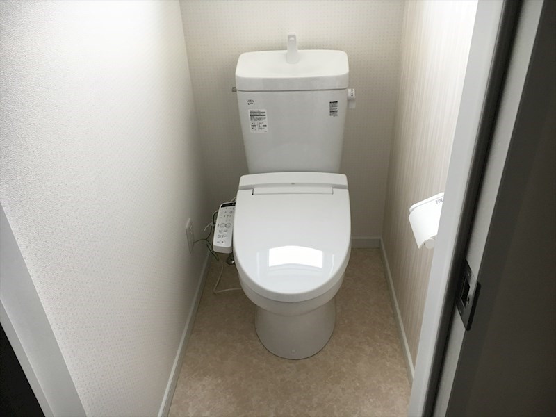 トイレ　シャワー付トイレ