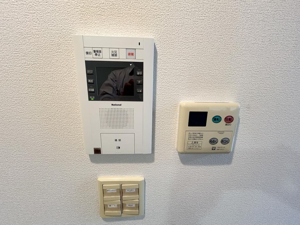 セキュリティ　モニターホンに床暖房つきです