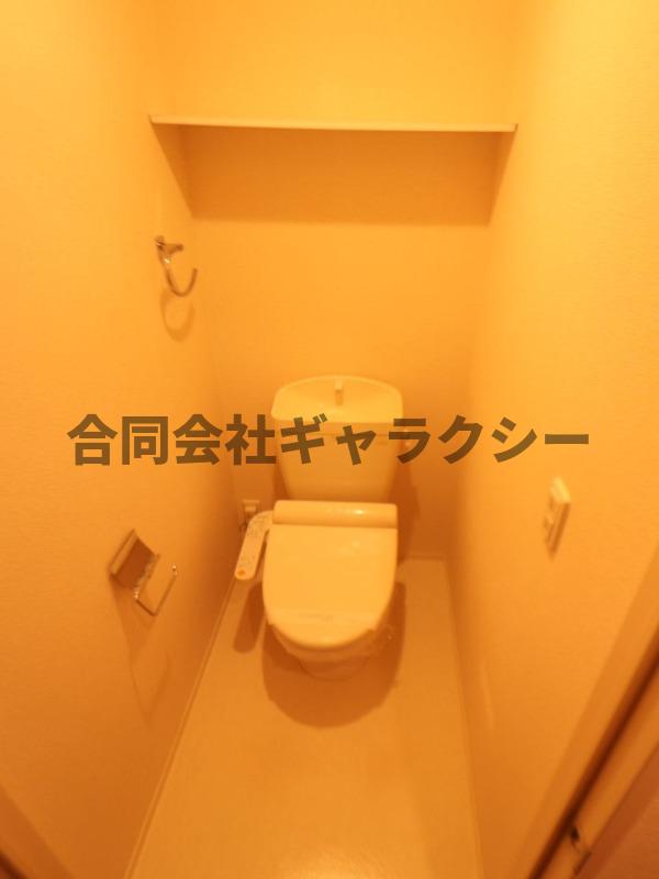 トイレ　シャワー付きトイレ