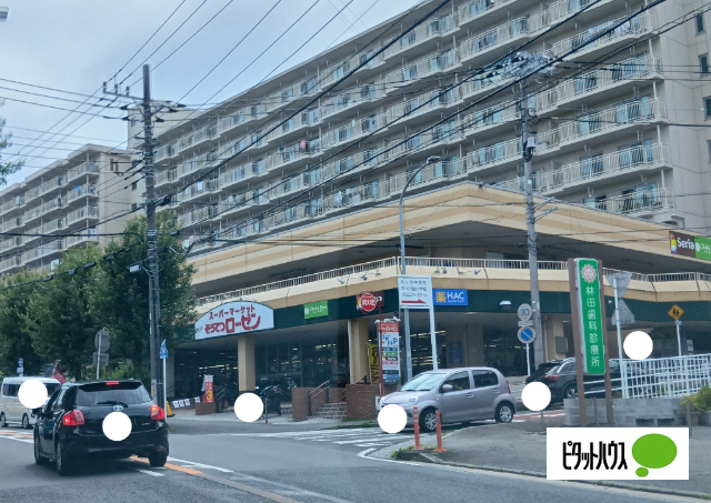 コンビニ　ローソンストア１００六ッ川店（コンビニ）まで184m