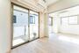 居室・リビング　同建物内、別のお部屋の参考写真になります。