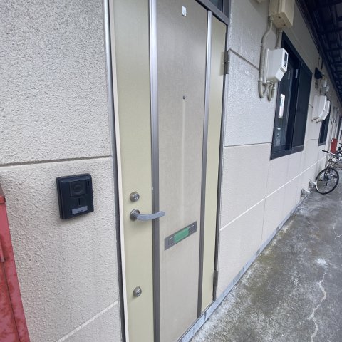 玄関　落ち着いた玄関です