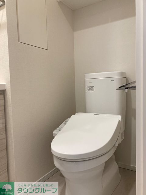 トイレ　※写真は同タイプ住戸です。