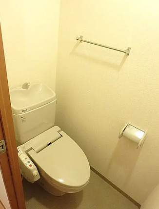 トイレ　別部屋の画像を使用しております。