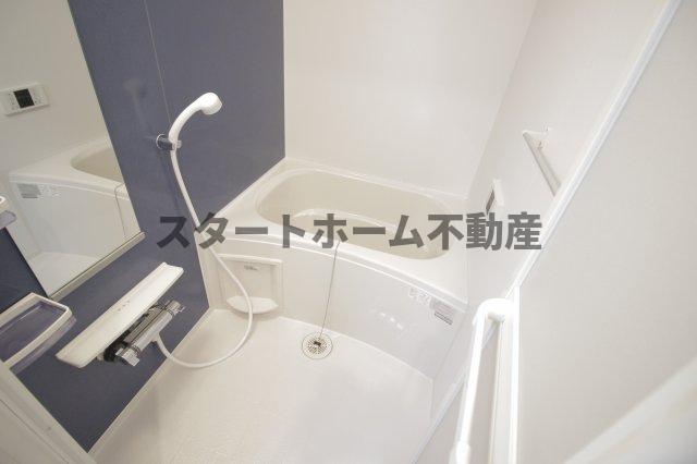 バス・シャワールーム　お風呂で日々の疲れを落としましょう