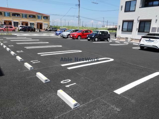 駐車場　駐車場
