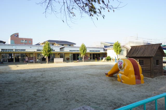 幼稚園・保育園　小坂井中保育園（幼稚園・保育園）まで520m