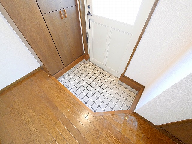 玄関　シンプルで使いやすい玄関です