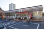 コンビニ　セブンイレブン 越ヶ谷3丁目店（コンビニ）まで72m