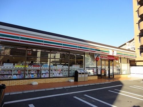 コンビニ　セブンイレブン（コンビニ）まで150m