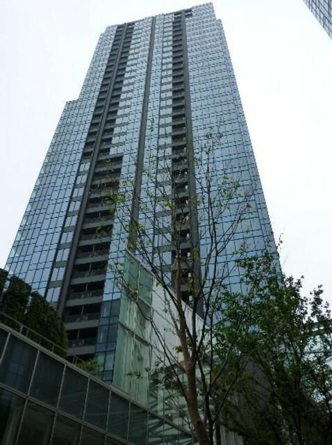 建物外観　落ち着いた雰囲気の外観です