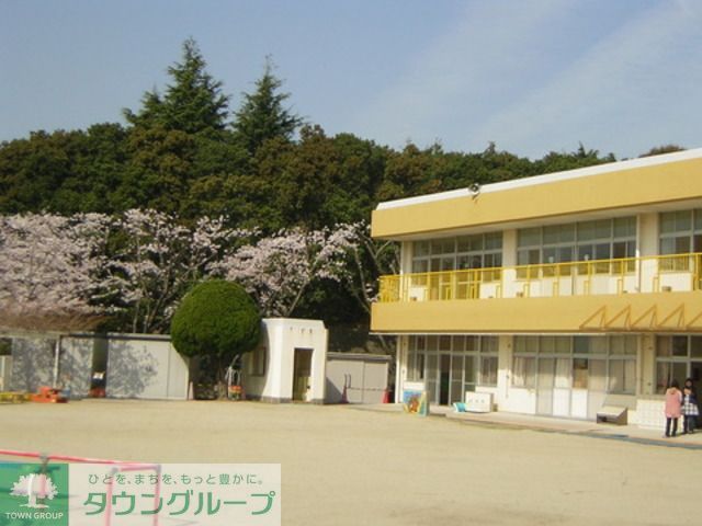 幼稚園・保育園　岡田保育園（幼稚園・保育園）まで800m