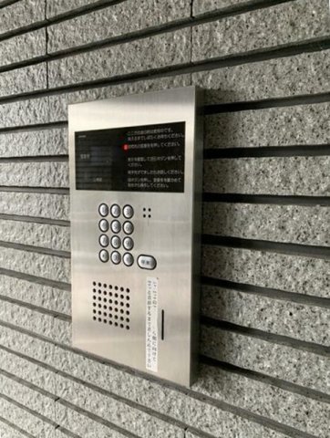 セキュリティ　不審者、勧誘員をシャットアウトできるオートロックです♪