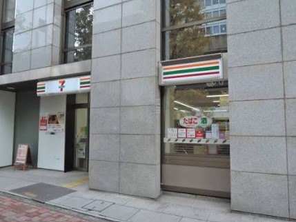 コンビニ　セブンイレブン日本橋本町3丁目店（コンビニ）まで110m