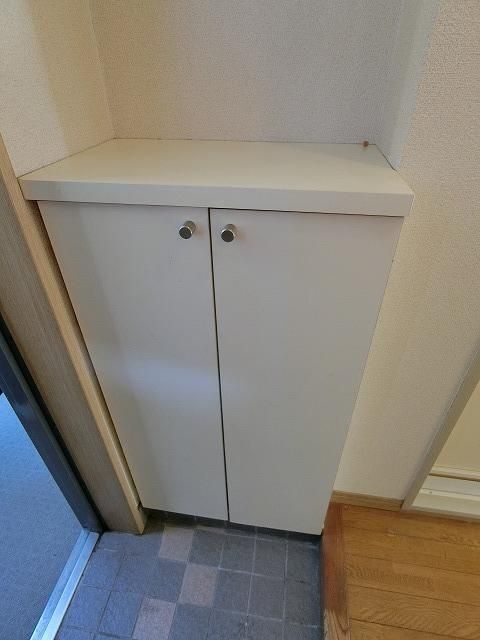玄関　現況優先