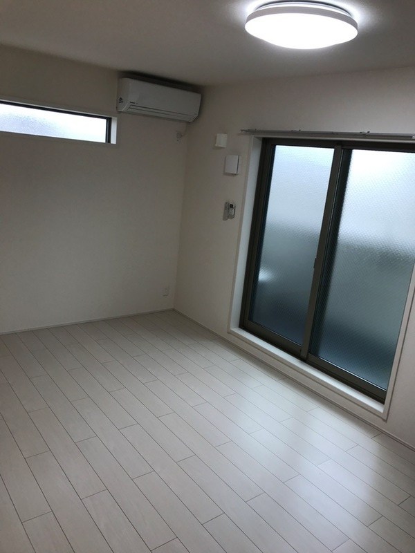 フジパレス南塚口VI番館の居間写真