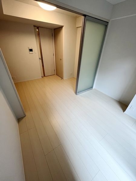 コンフォリア・リヴ根岸二丁目の内装写真