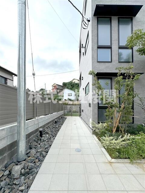 相鉄本線 西横浜駅 徒歩6分 3階建 築3年の外観写真