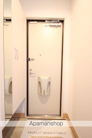 トリシアSORAの玄関写真