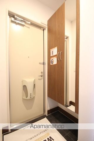 地下鉄空港線 東比恵駅 徒歩14分 2階建 築8年の玄関写真