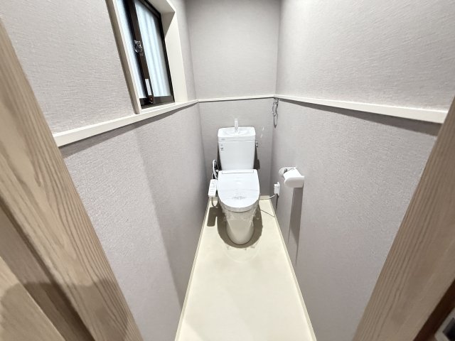 都島中通2-8-17戸建のトイレ写真