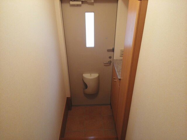 リバーサイドキャッスルの玄関写真