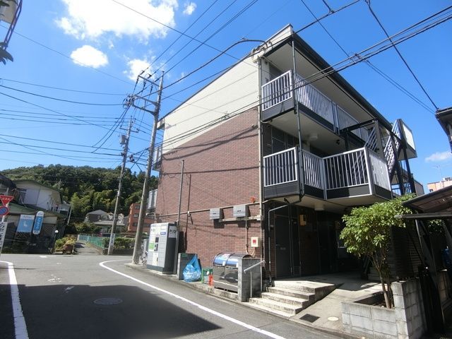 レオパレスBELLの外観写真